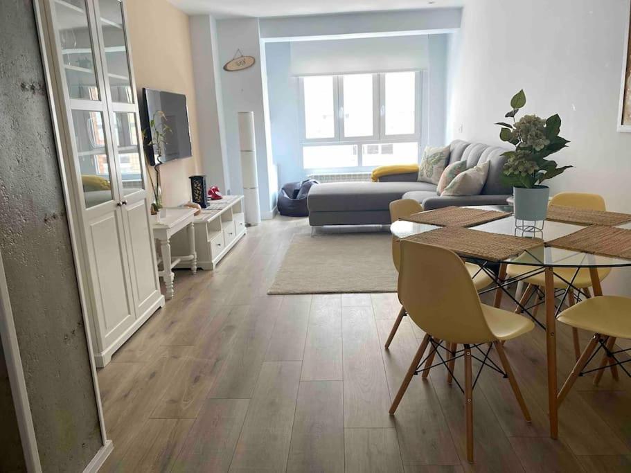 Apartamento A 100Metros De La Playa De San Lorenzo Gijon Luaran gambar