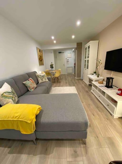 Apartamento A 100Metros De La Playa De San Lorenzo Gijon Luaran gambar