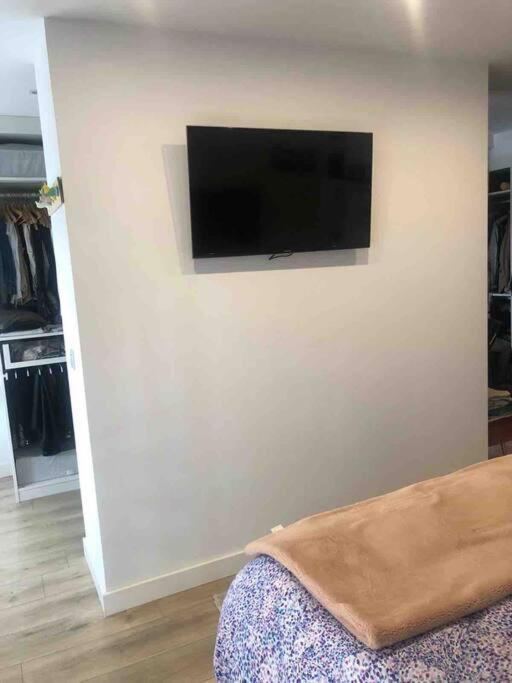 Apartamento A 100Metros De La Playa De San Lorenzo Gijon Luaran gambar