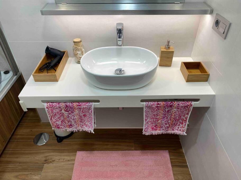 Apartamento A 100Metros De La Playa De San Lorenzo Gijon Luaran gambar