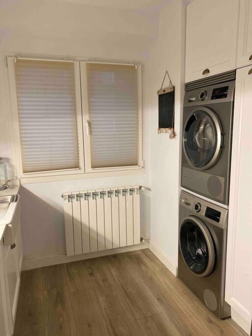 Apartamento A 100Metros De La Playa De San Lorenzo Gijon Luaran gambar