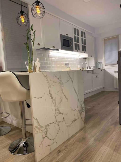 Apartamento A 100Metros De La Playa De San Lorenzo Gijon Luaran gambar